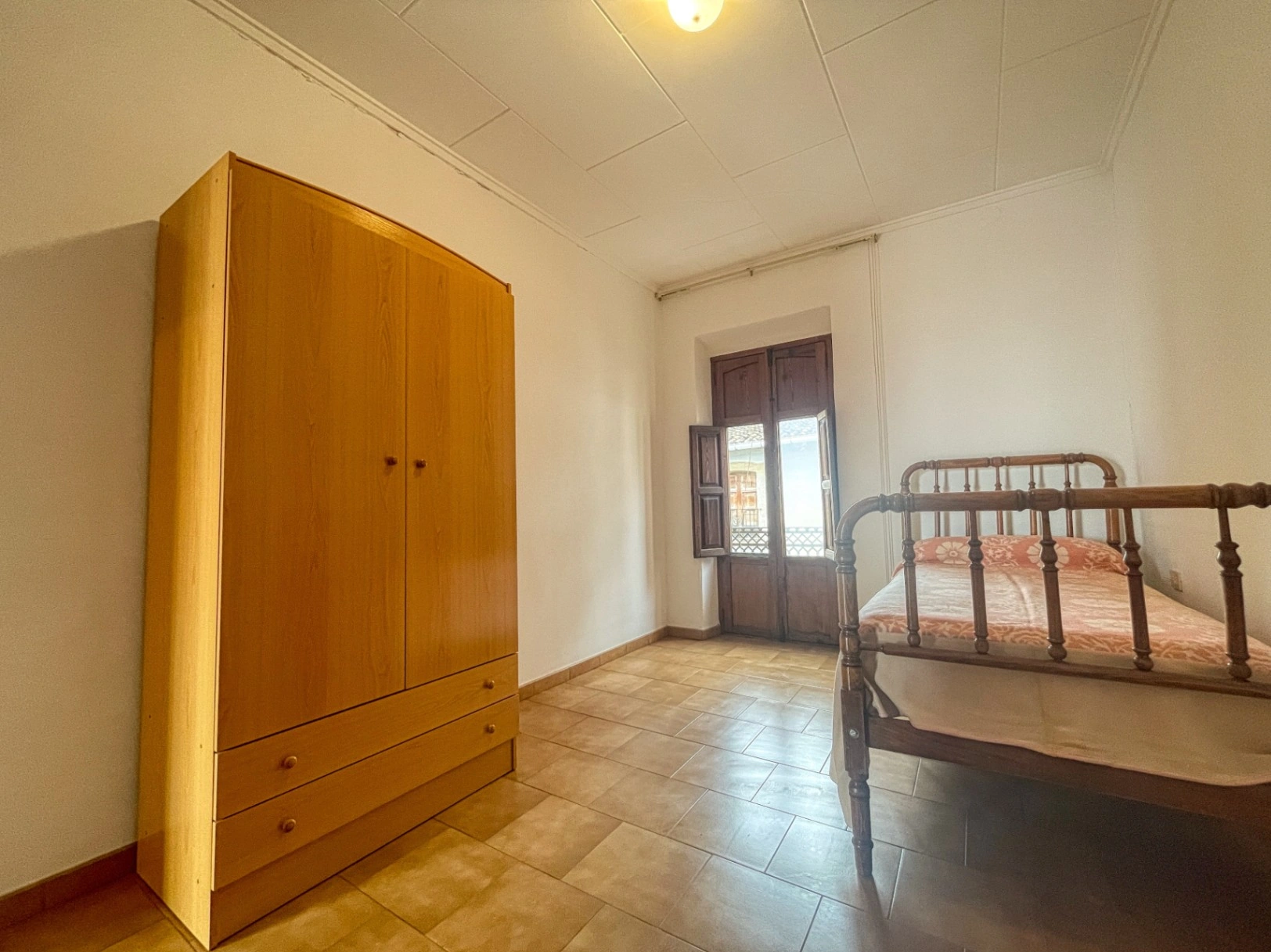 House with 13 rooms and 422 m² in the heart of Pego (03780)