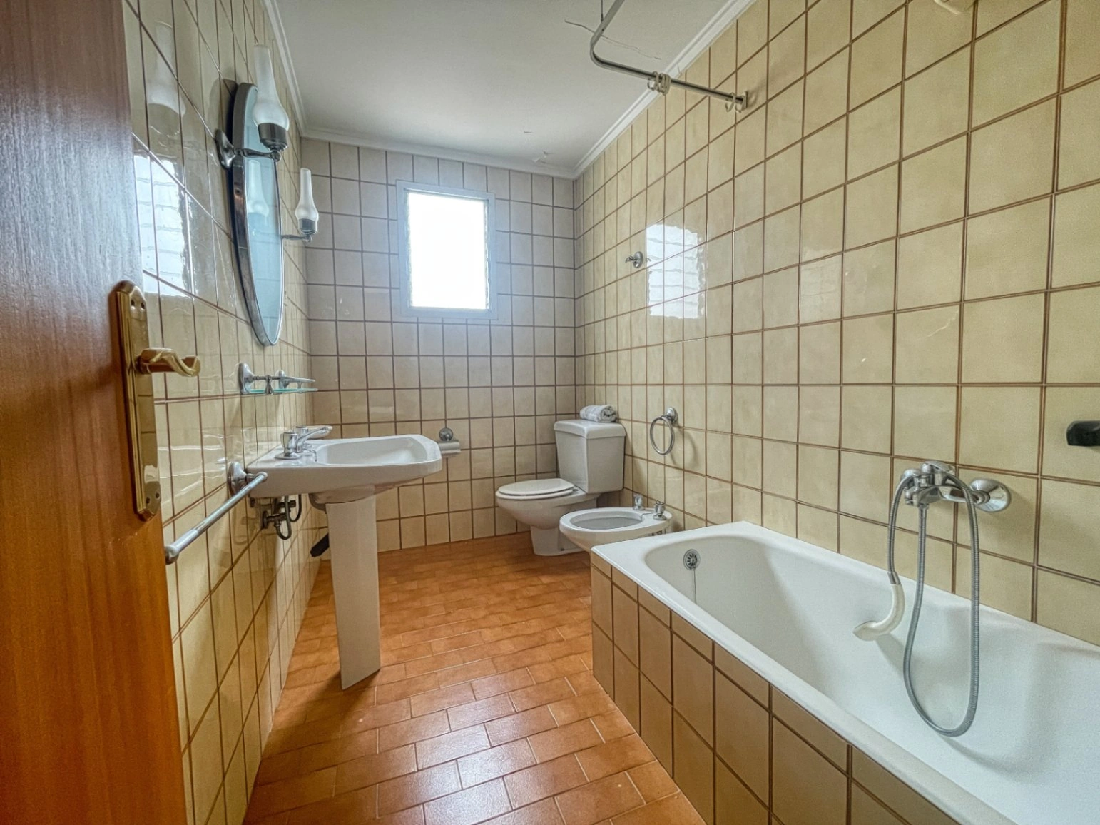 House with 13 rooms and 422 m² in the heart of Pego (03780)