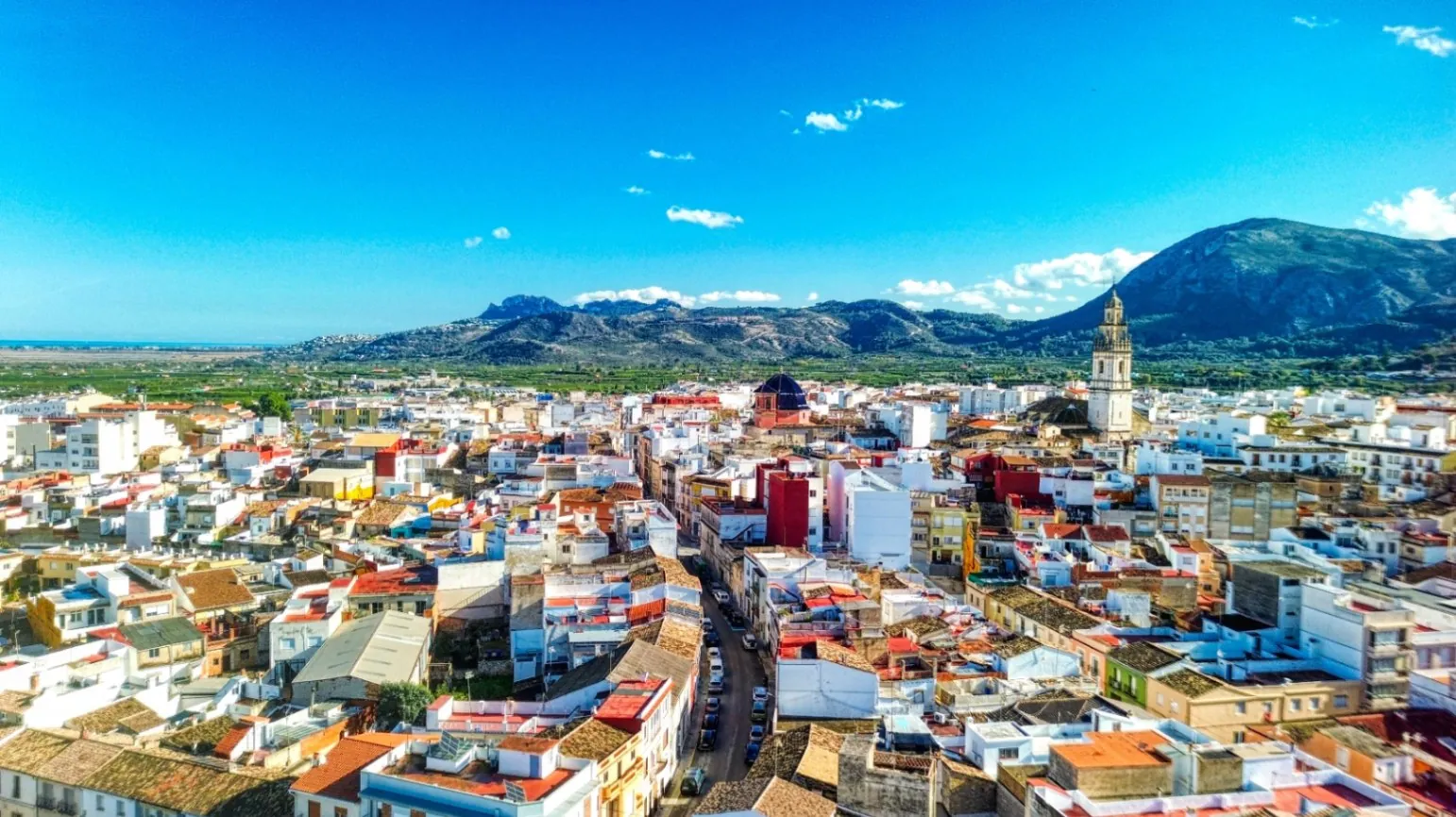 Parcela en venta en Pego, Alicante - 613 m² de oportunidad.