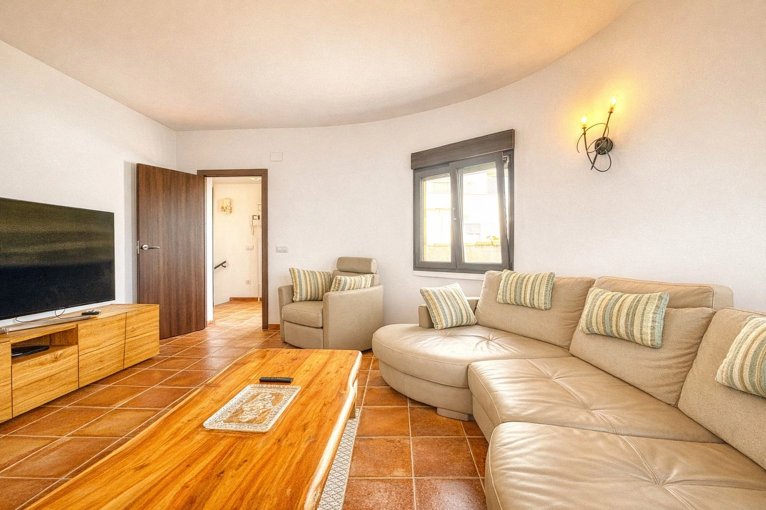 Chalet con piscina y vistas panorámicas en Adsubia (Costa Blanca)