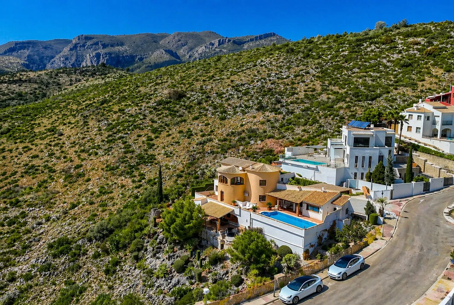 Chalet con piscina y vistas panorámicas en Adsubia (Costa Blanca)