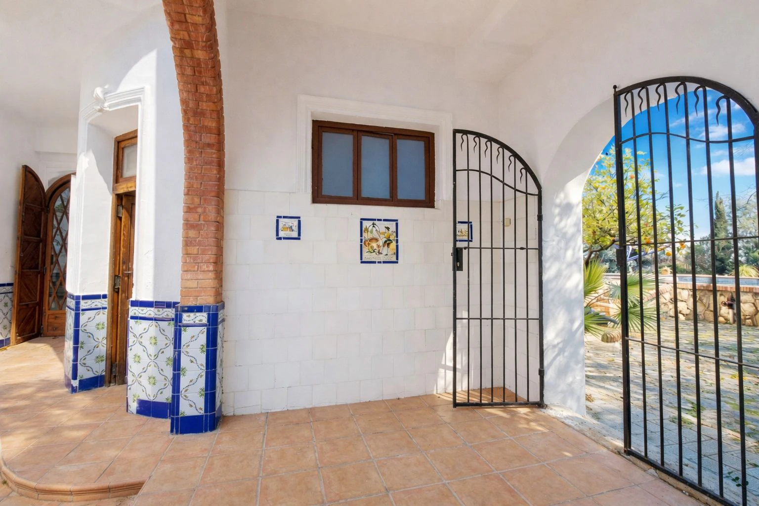 ¿Quieres una casa o un activo exclusivo que genere ingresos donde otros solo ven lujo? En Pego (Costa Blanca)