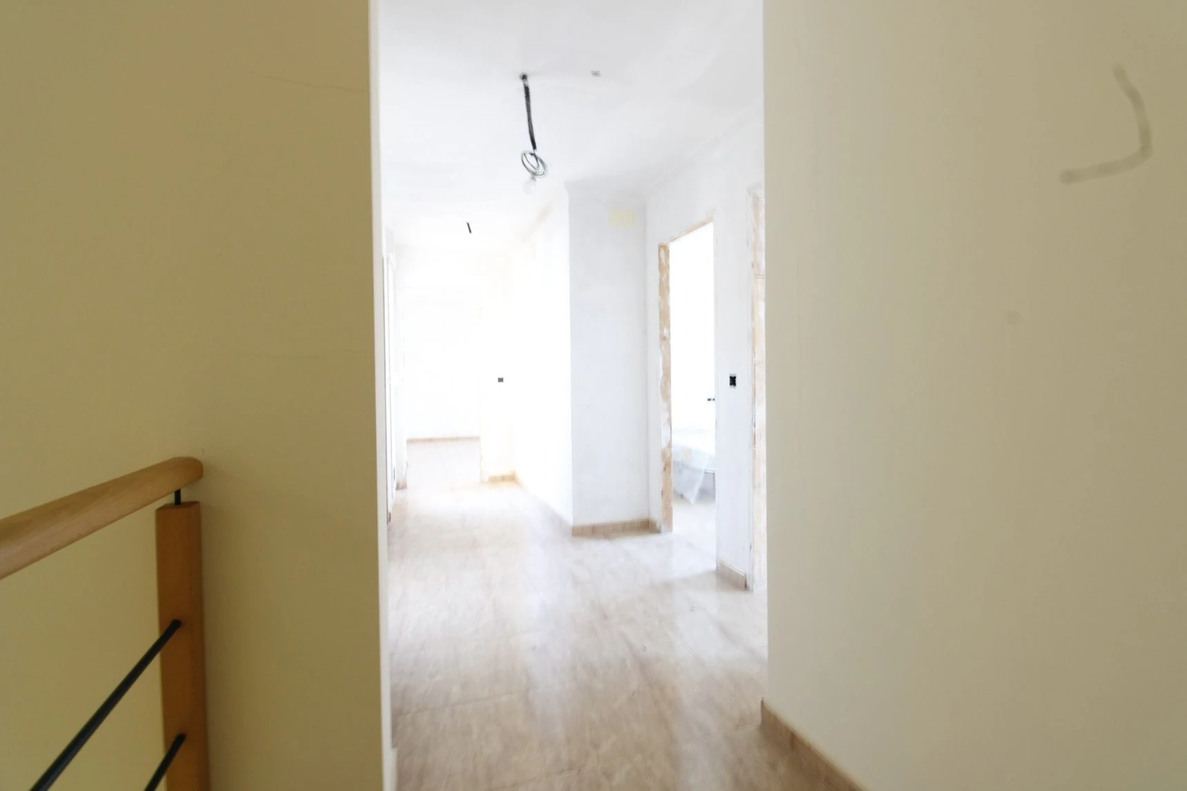 CASA CON GARAJE XXL Y POTENCIAL DE REVALORIZACIÓN EN PEGO – 300 m² REALES