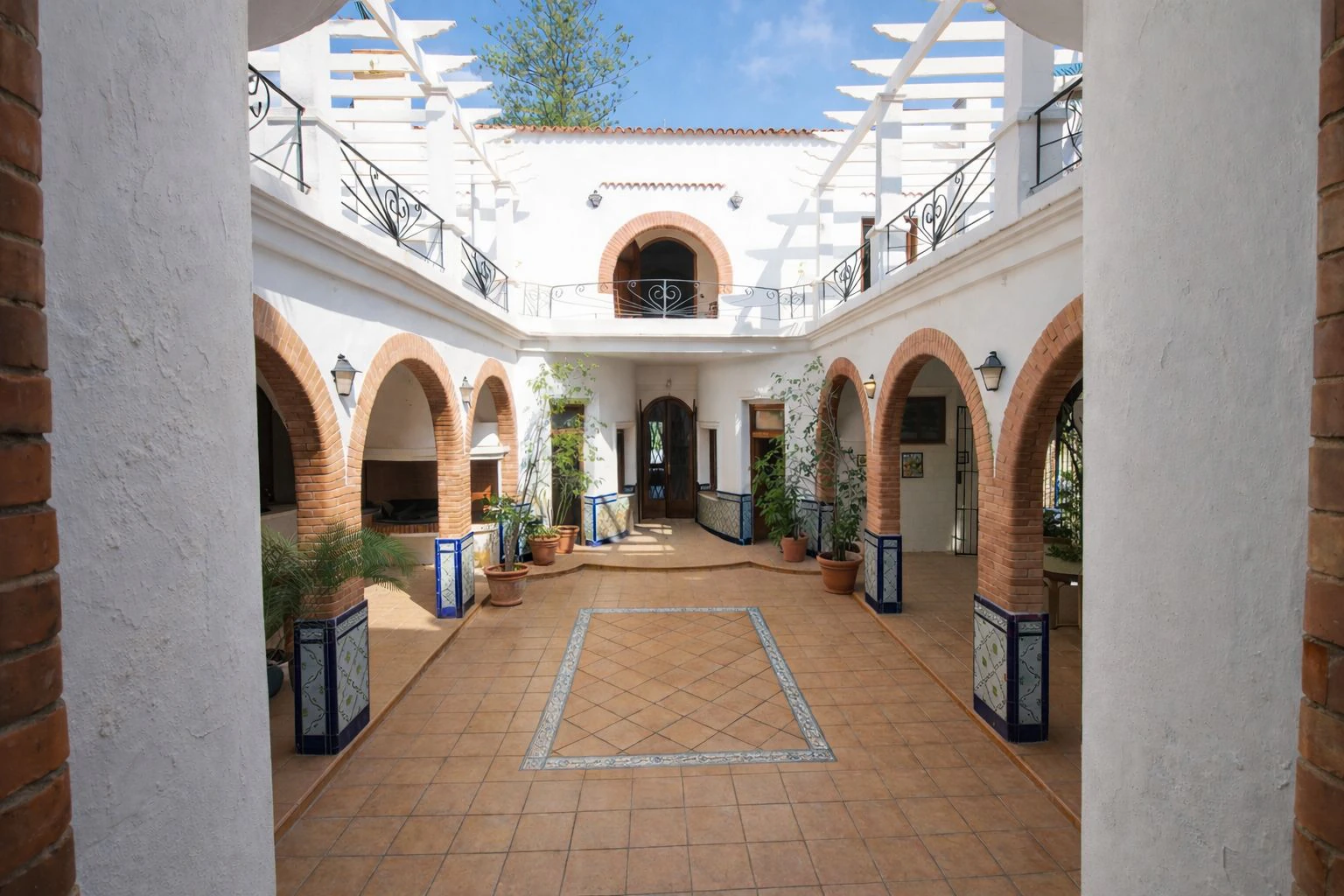 ¿Quieres una casa o un activo exclusivo que genere ingresos donde otros solo ven lujo? En Pego (Costa Blanca)