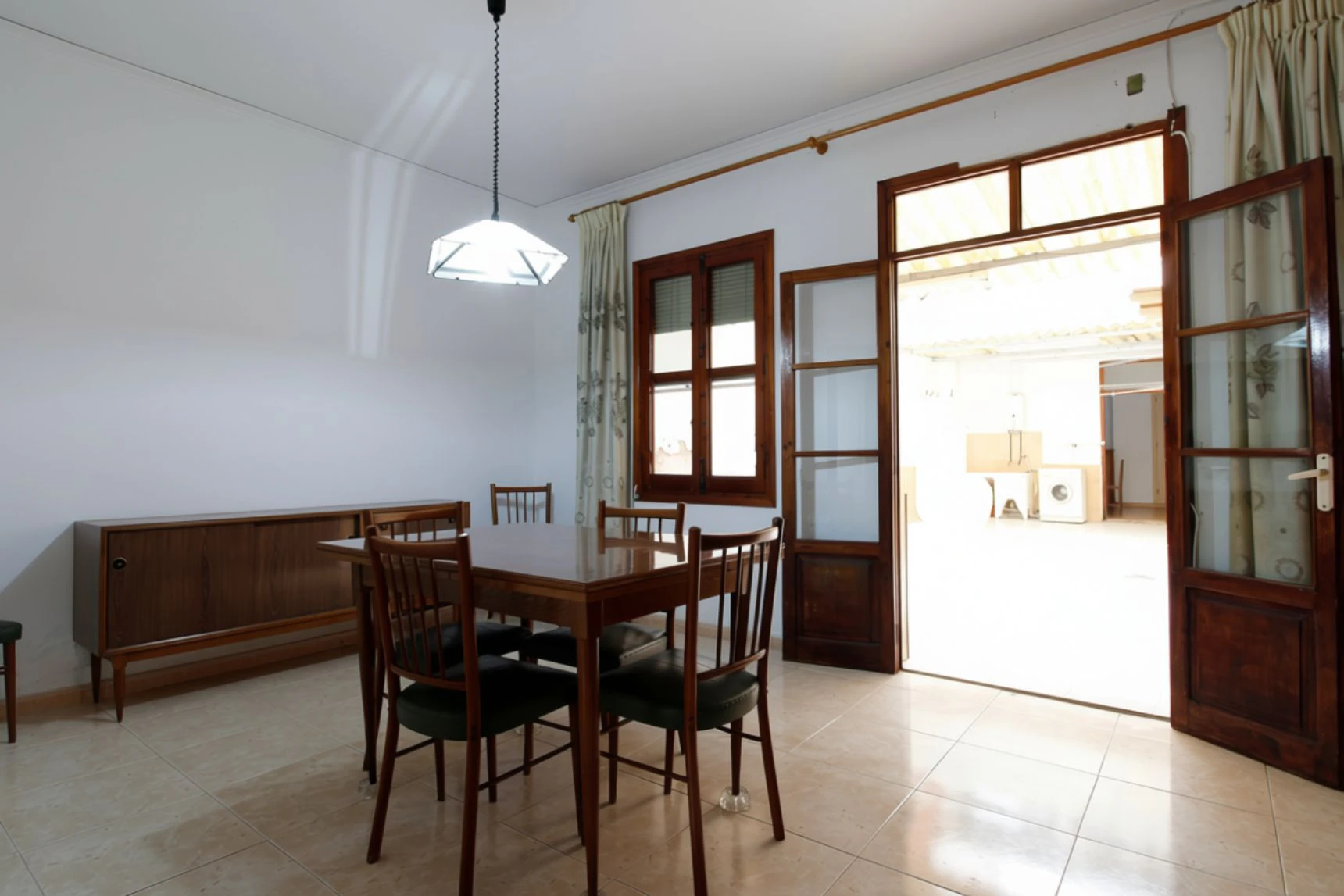 Planta baja con potencial y alta demanda de alquiler en Pego (Costa Blanca)