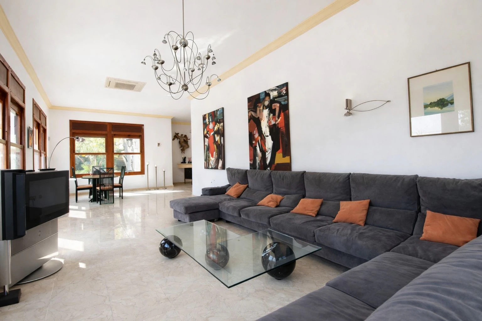 ¿Quieres una casa o un activo exclusivo que genere ingresos donde otros solo ven lujo? En Pego (Costa Blanca)