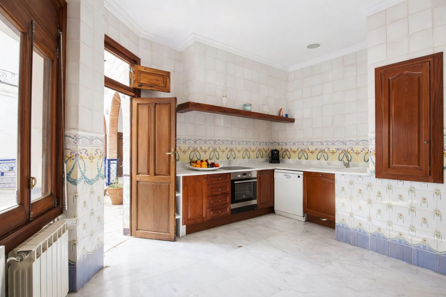 ¿Quieres una casa o un activo exclusivo que genere ingresos donde otros solo ven lujo? En Pego (Costa Blanca)