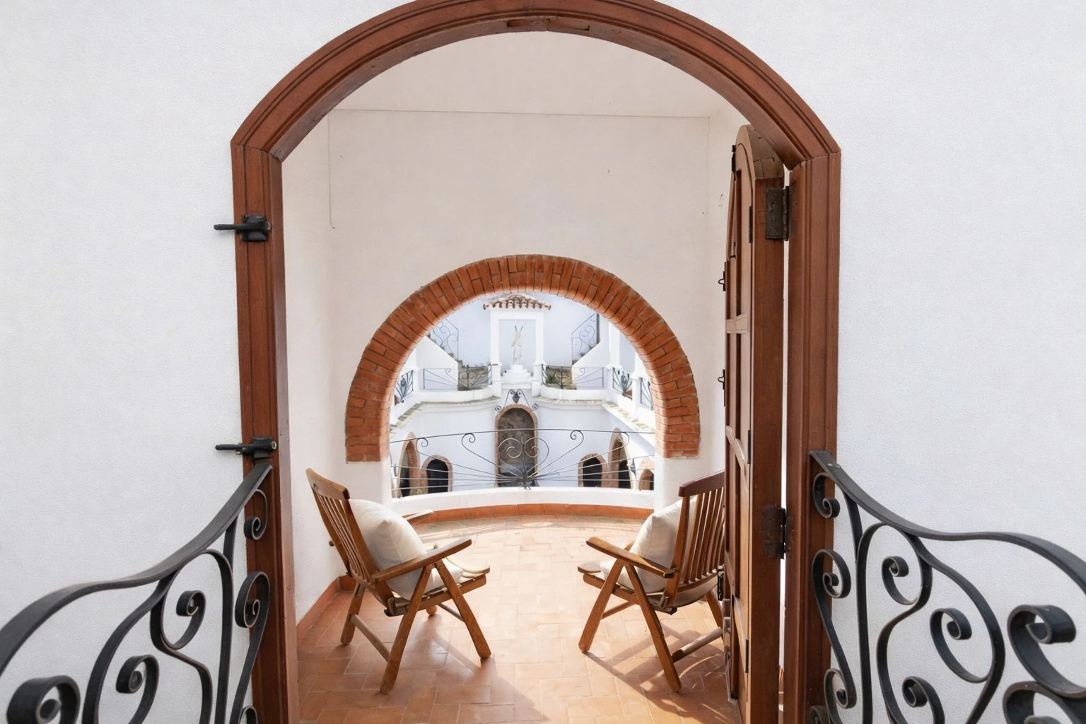 ¿Quieres una casa o un activo exclusivo que genere ingresos donde otros solo ven lujo? En Pego (Costa Blanca)