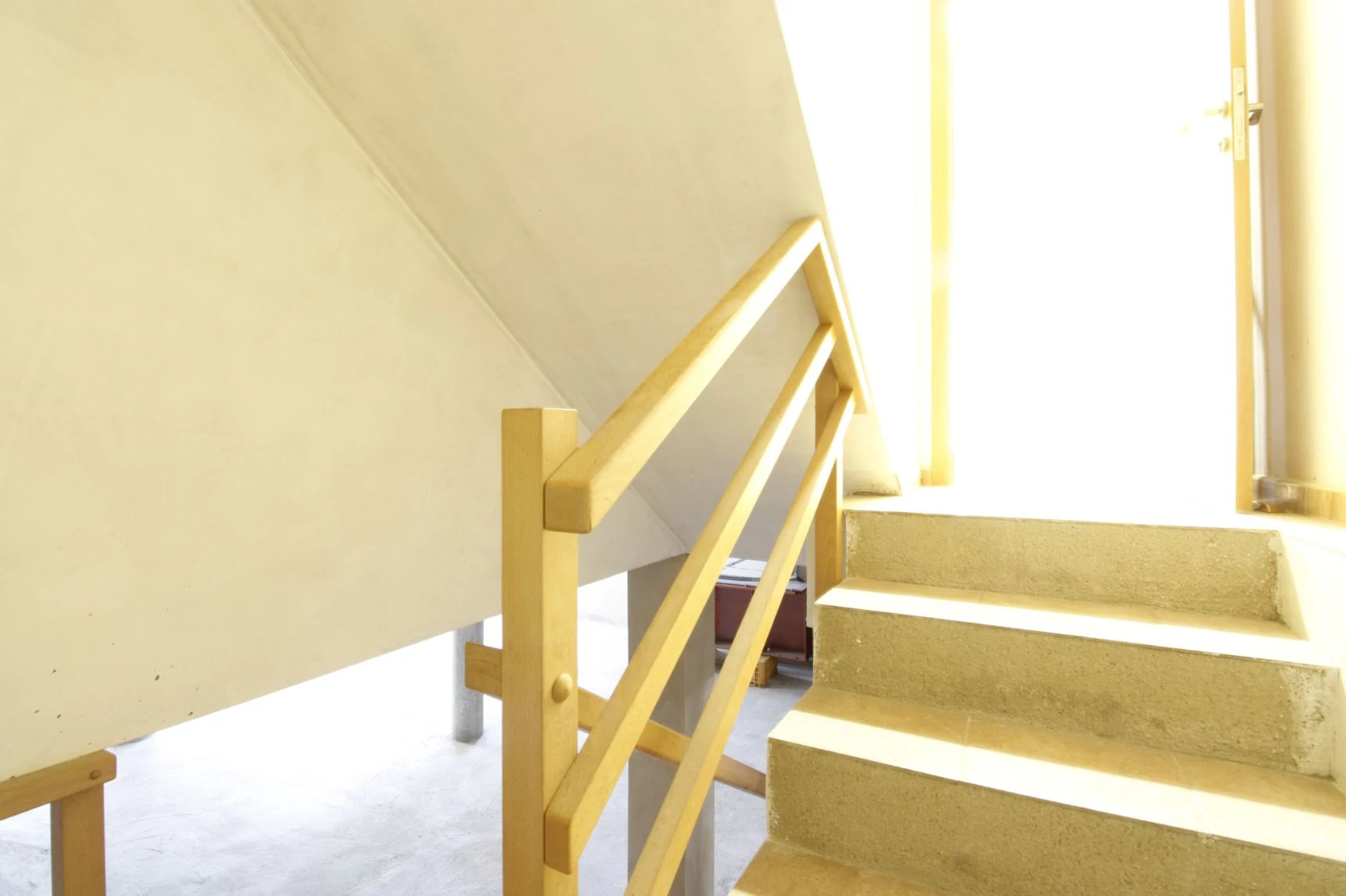 CASA CON GARAJE XXL Y POTENCIAL DE REVALORIZACIÓN EN PEGO – 300 m² REALES