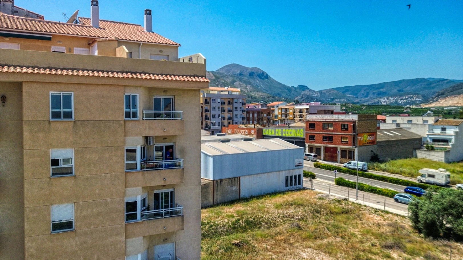 Ático Duplex con 2 habitaciones y terraza en Pego (Marina Alta)