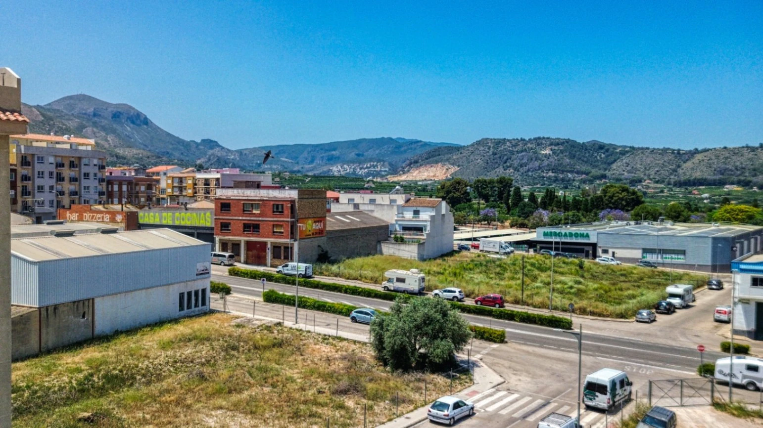 Ático Duplex con 2 habitaciones y terraza en Pego (Marina Alta)