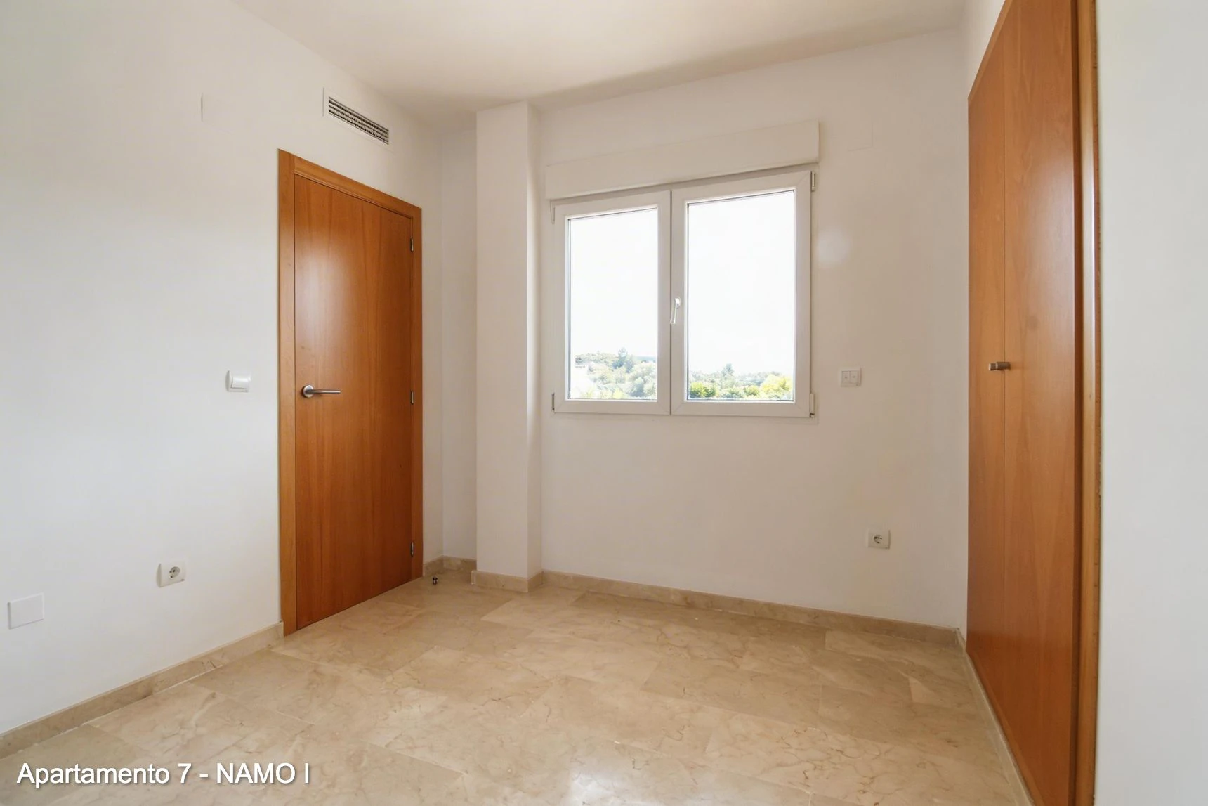 APARTAMENTO CON TERRAZA Y VISTAS AL MAR (MONTE PEGO)