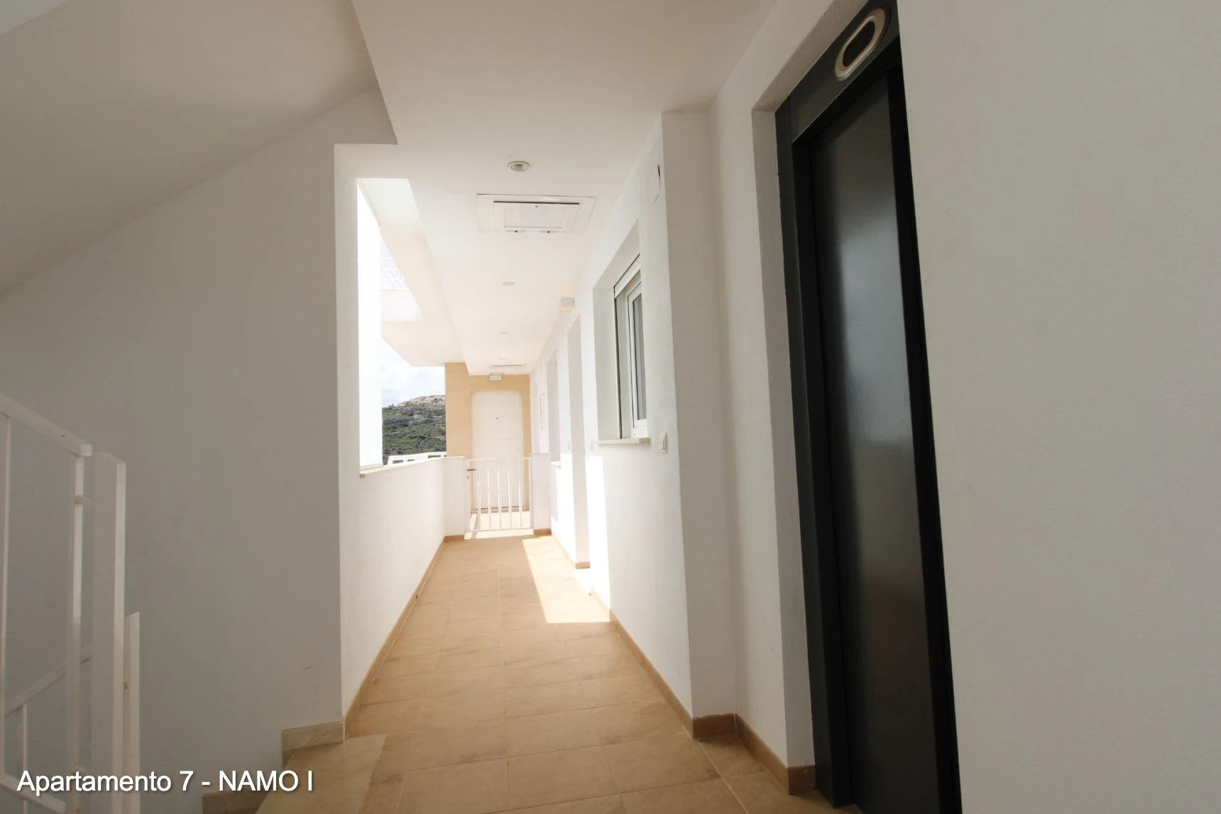 APARTAMENTO CON TERRAZA Y VISTAS AL MAR (MONTE PEGO)