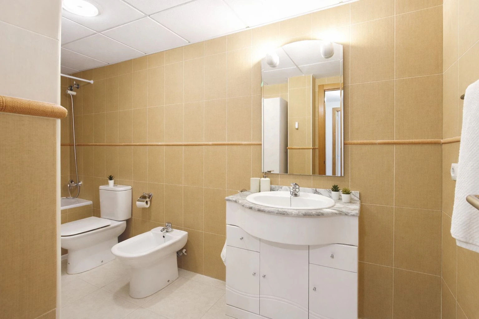 Ático Duplex con 2 habitaciones y terraza en Pego (Marina Alta)