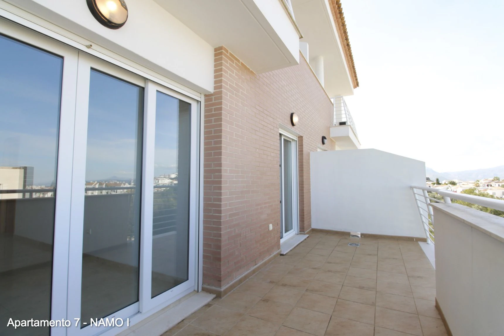 APARTAMENTO CON TERRAZA Y VISTAS AL MAR (MONTE PEGO)
