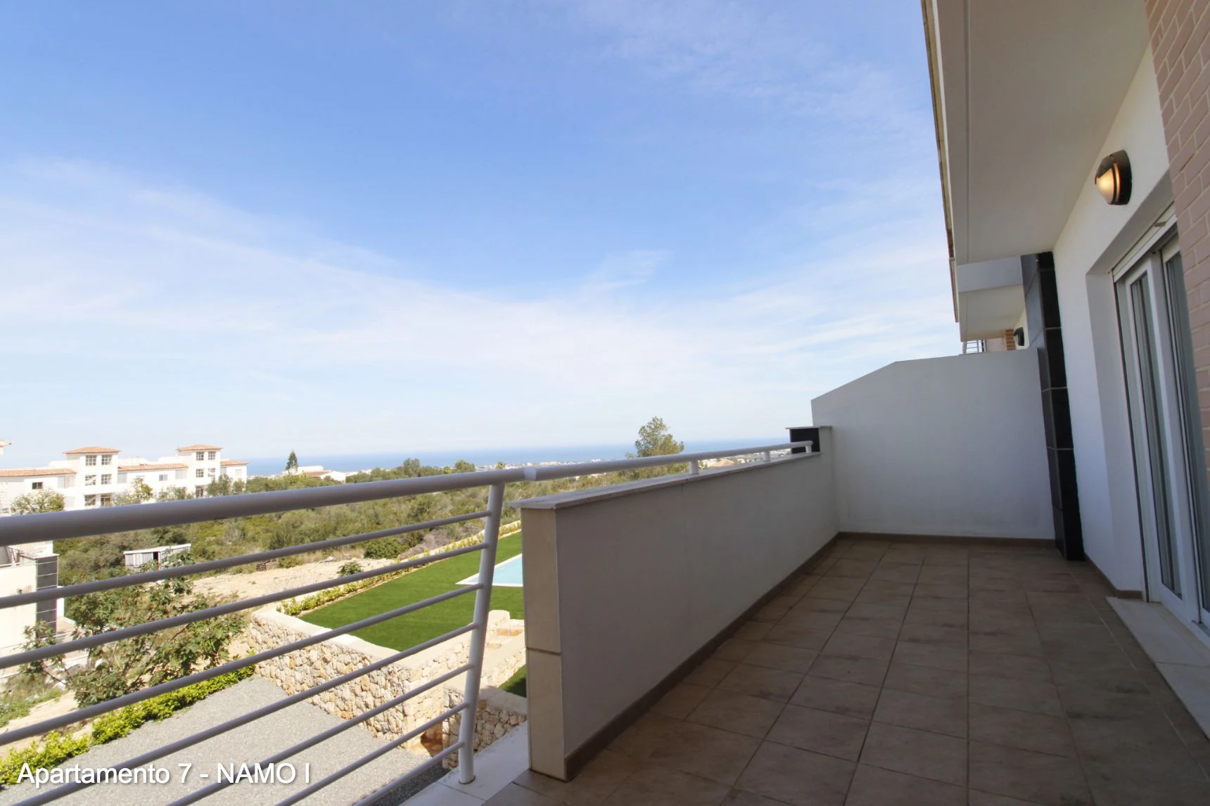 APARTAMENTO CON TERRAZA Y VISTAS AL MAR (MONTE PEGO)