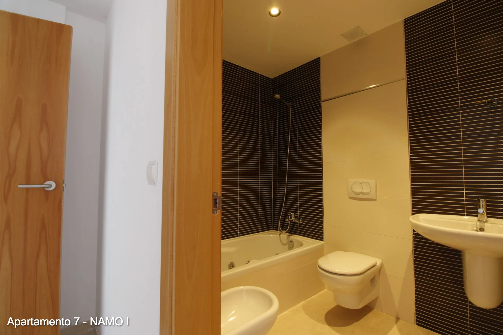 APARTAMENTO CON TERRAZA Y VISTAS AL MAR (MONTE PEGO)