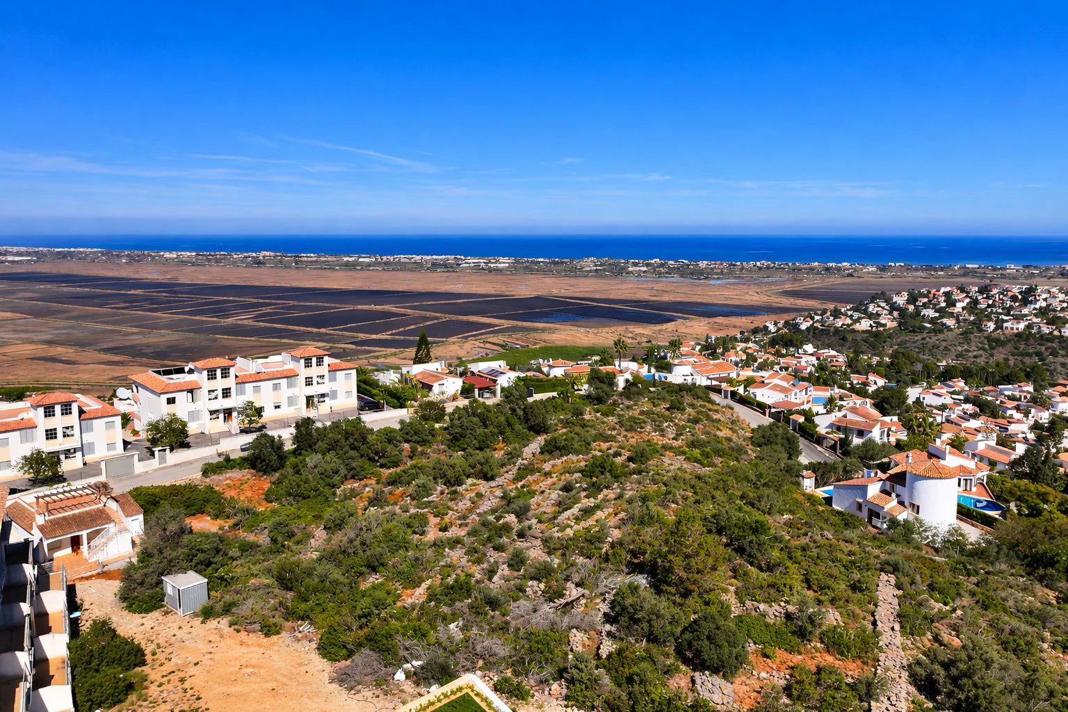 APARTAMENTO CON TERRAZA Y VISTAS AL MAR (MONTE PEGO)