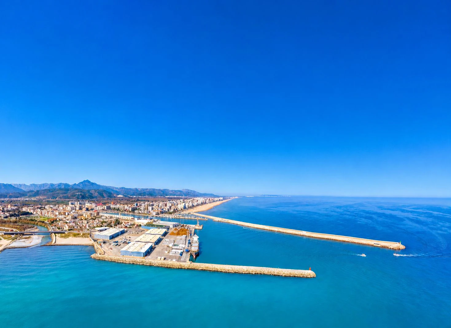 Investitionsmöglichkeit am Mittelmeer: Luxuswohnung im Xeresa del Monte Resort mit 360º Aussicht