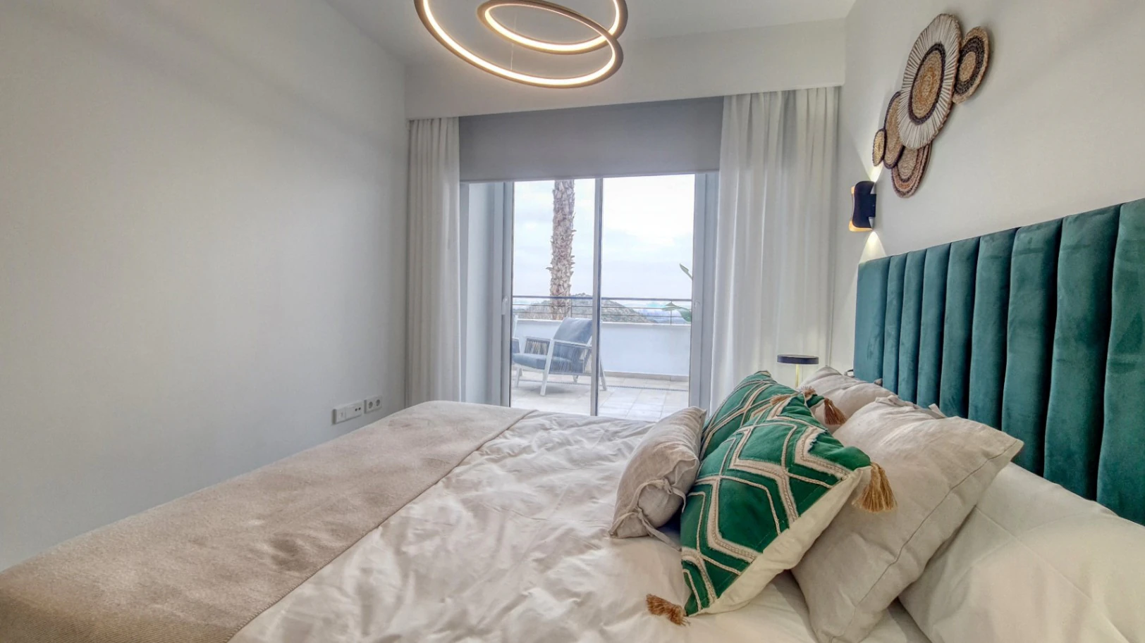 Investitionsmöglichkeit am Mittelmeer: Luxuswohnung im Xeresa del Monte Resort mit 360º Aussicht