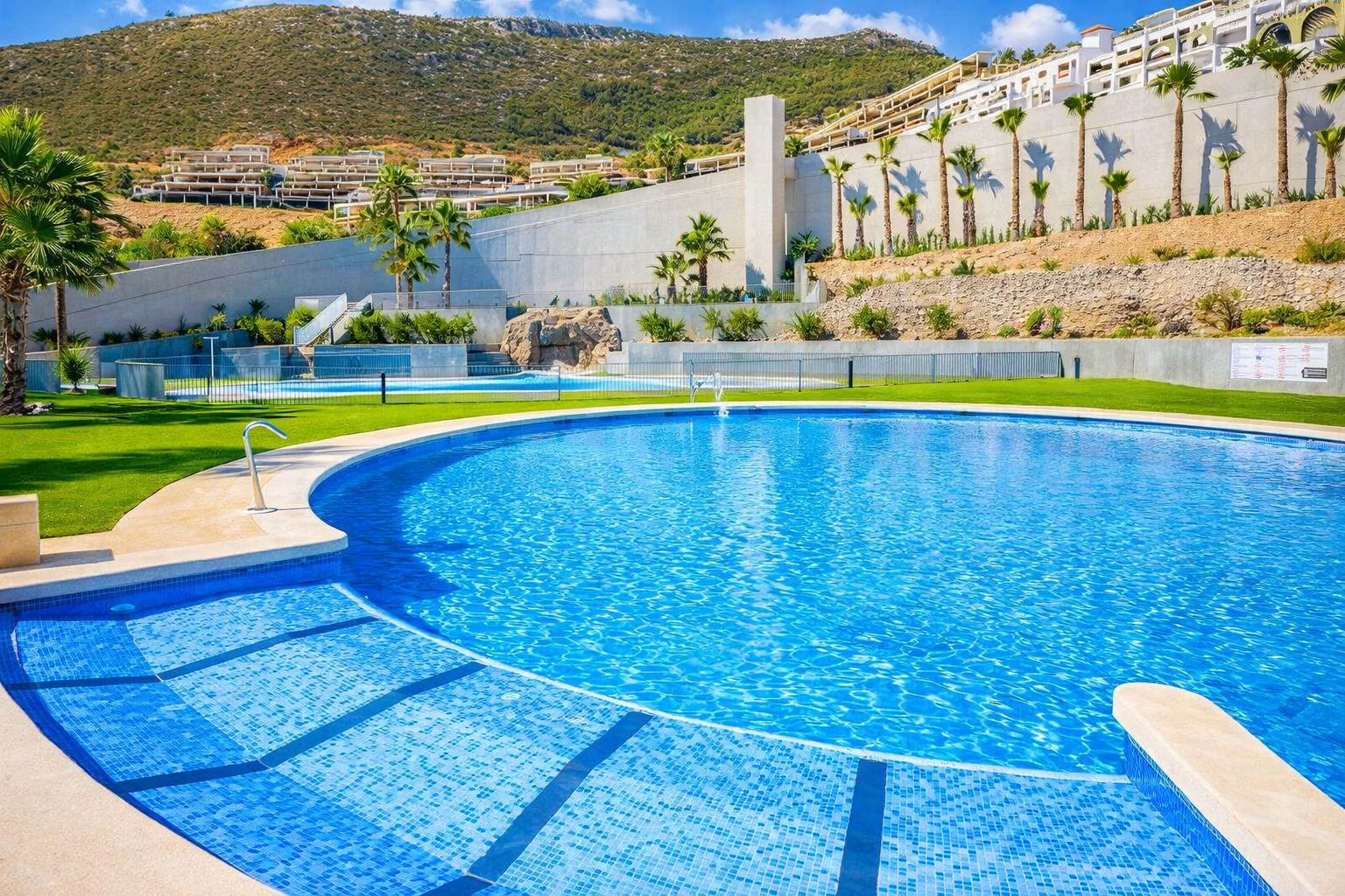 Investitionsmöglichkeit am Mittelmeer: Luxuswohnung im Xeresa del Monte Resort mit 360º Aussicht