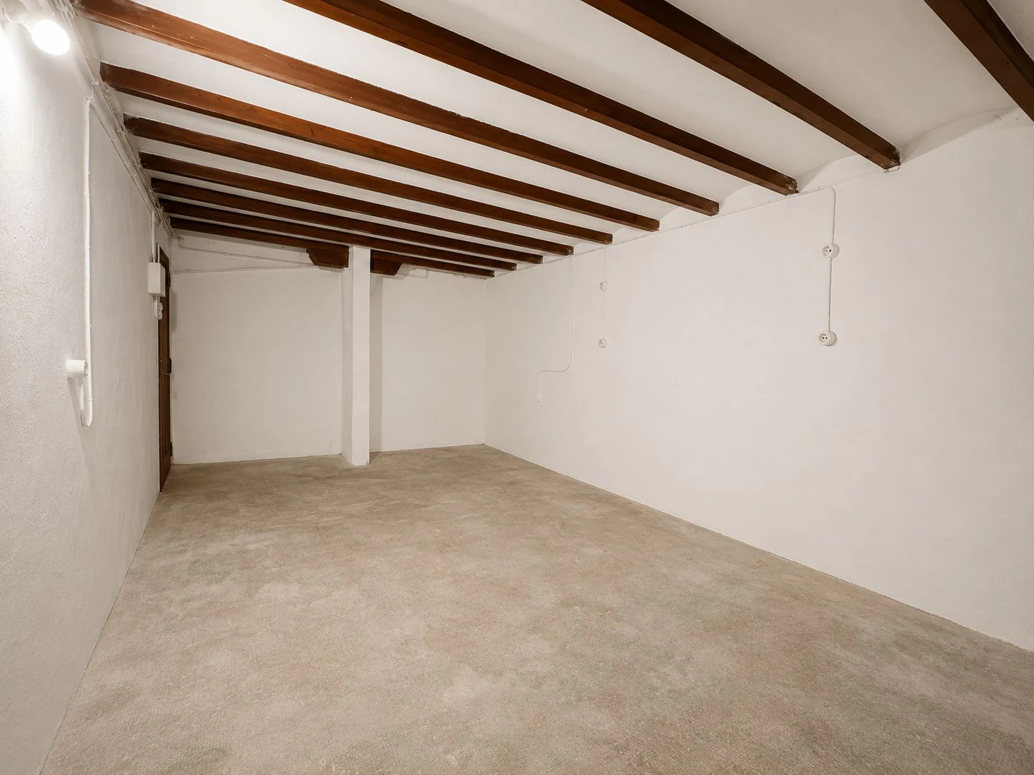 OPORTUNIDAD DE INVERSIÓN EN EL CENTRO DE PEGO: CASA SEÑORIAL CON LOCAL Y DOBLE ACCESO