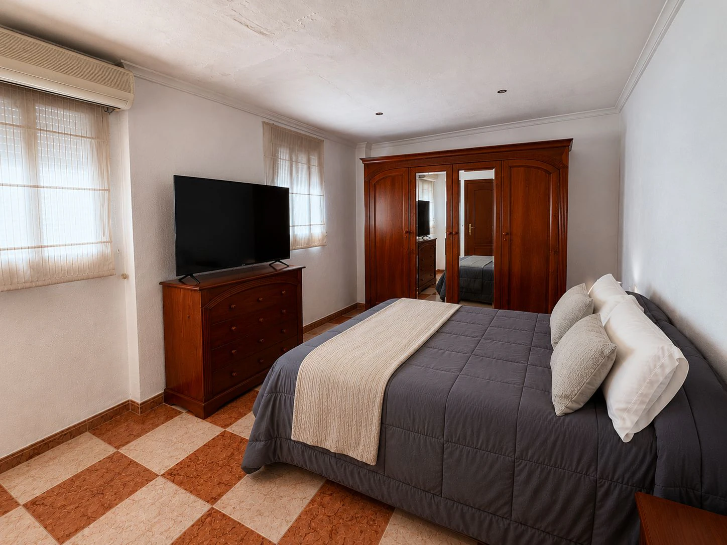 Vivienda unifamiliar con posibilidad de ampliar en el centro de Pego (Marina Alta)