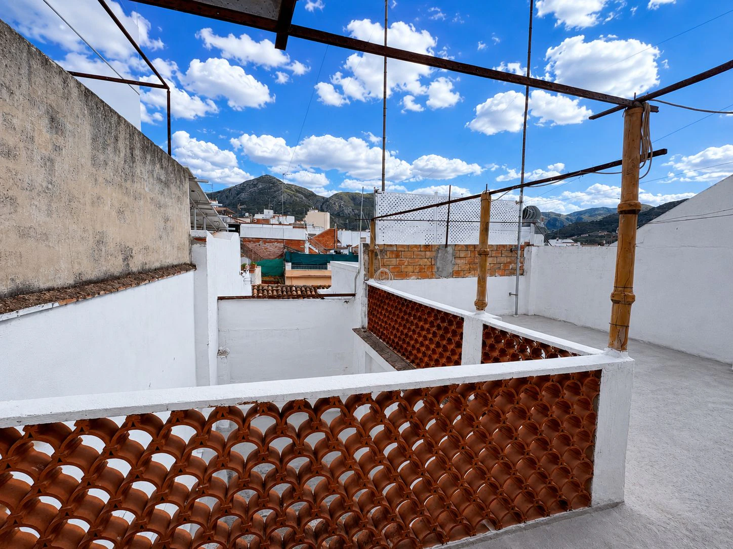 Vivienda unifamiliar con posibilidad de ampliar en el centro de Pego (Marina Alta)