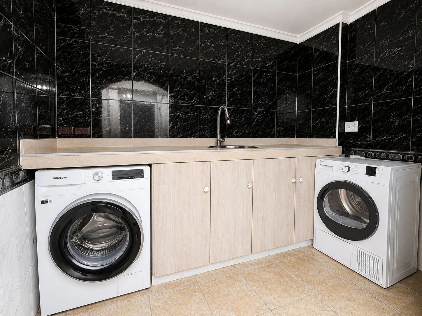 Vivienda unifamiliar con posibilidad de ampliar en el centro de Pego (Marina Alta)
