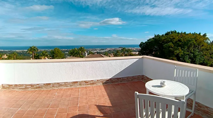 VILLA CON PISCINA Y VISTAS AL MAR EN ZONA MARQUESA VI, DENIA