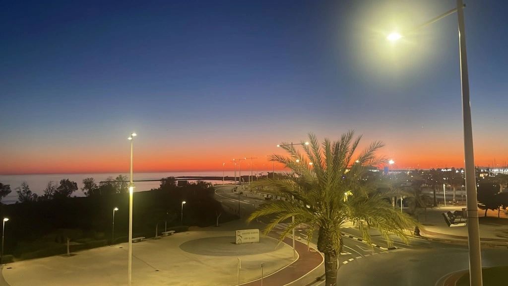 Ático dúplex en puerto Dénia con vistas a la playa arena