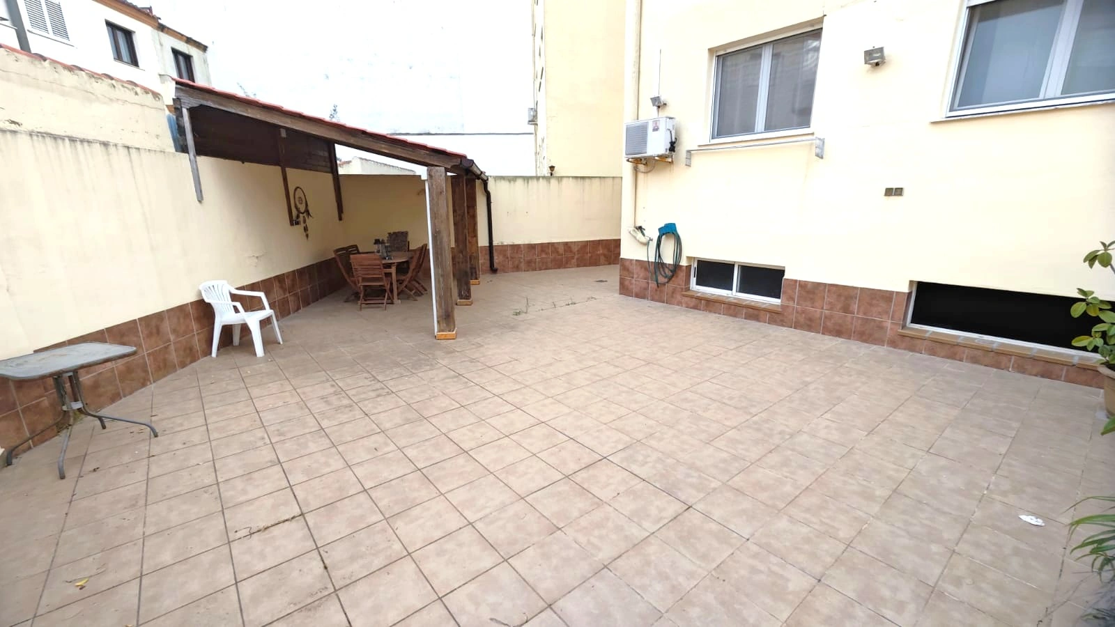 PLANTA BAJA EN EL PUEBLO DE MIRAMAR