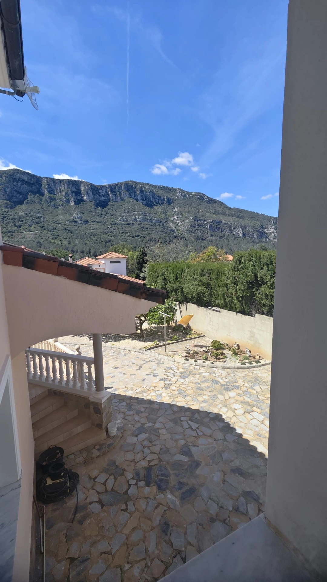 CHALET INDEPENDIENTE CON PISCINA EN BARX (La Drova)