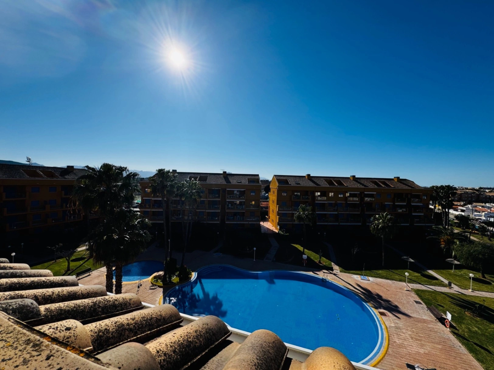 Ático  dúplex de 4 habitaciones en Marinas Km1-Zona Club de Tenis