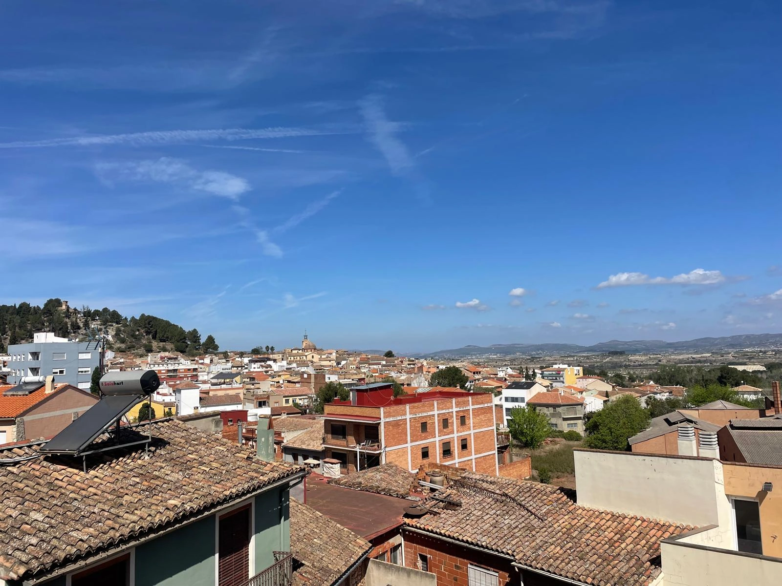 ADOSADO CON PISCINA EN CASTELLÓ DE RUGAT