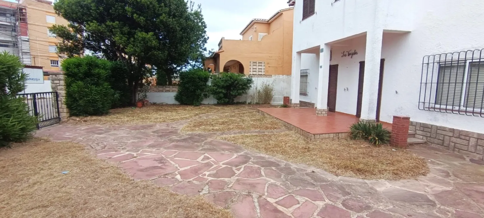 Casa adosada en venta en Denia, Alicante, 4 dormitorios.