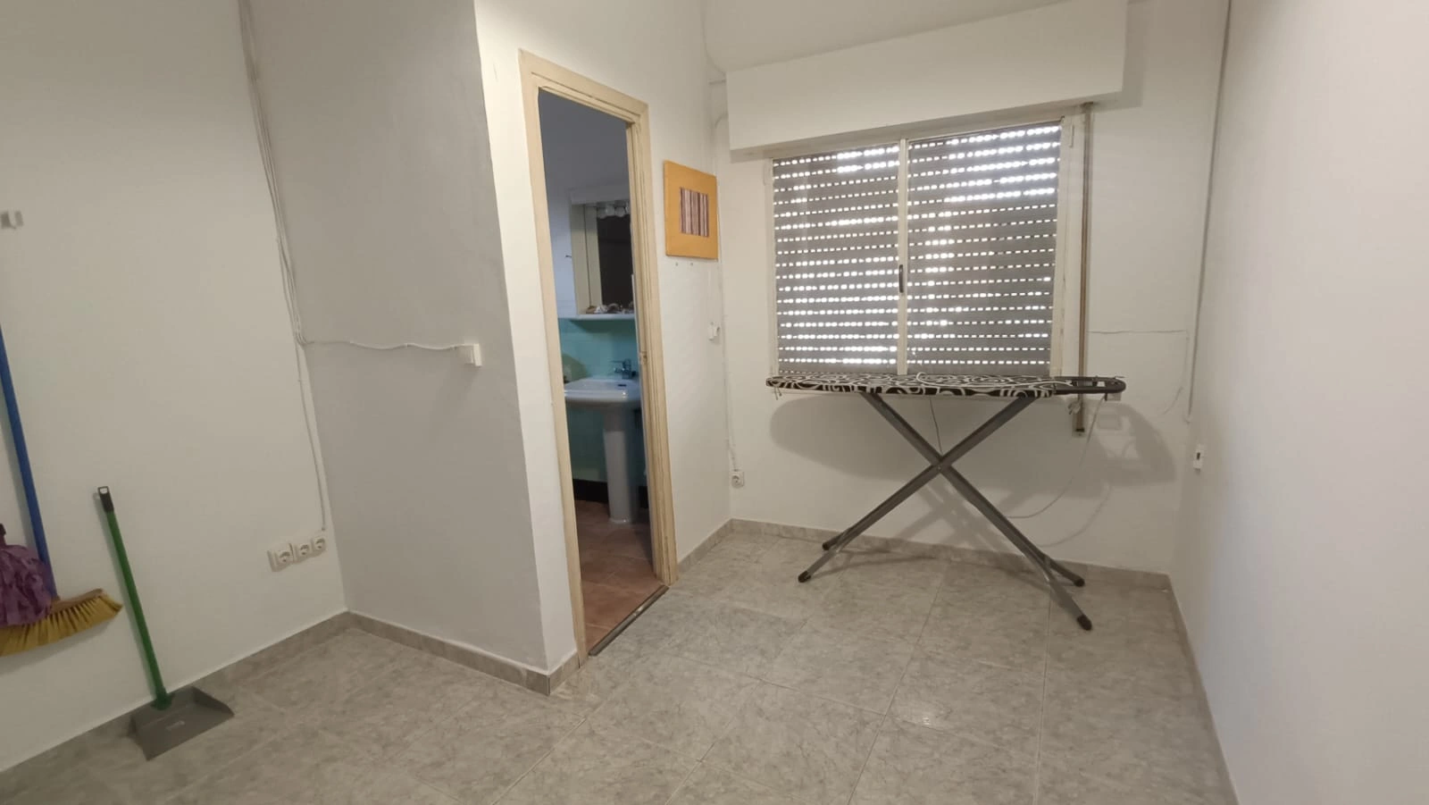 CASA DE PUEBLO AMPLIA Y CENTRICA EN PEDREGUER