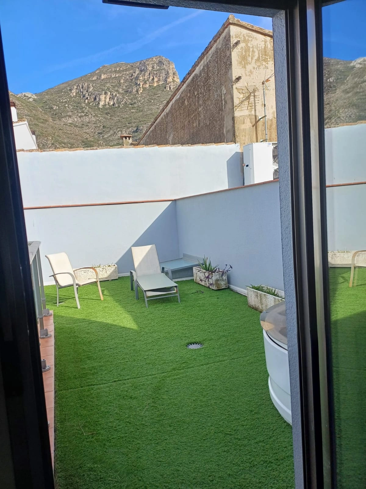 CASA CON GARAJE EN BARX (garaje+piso+buhardilla)