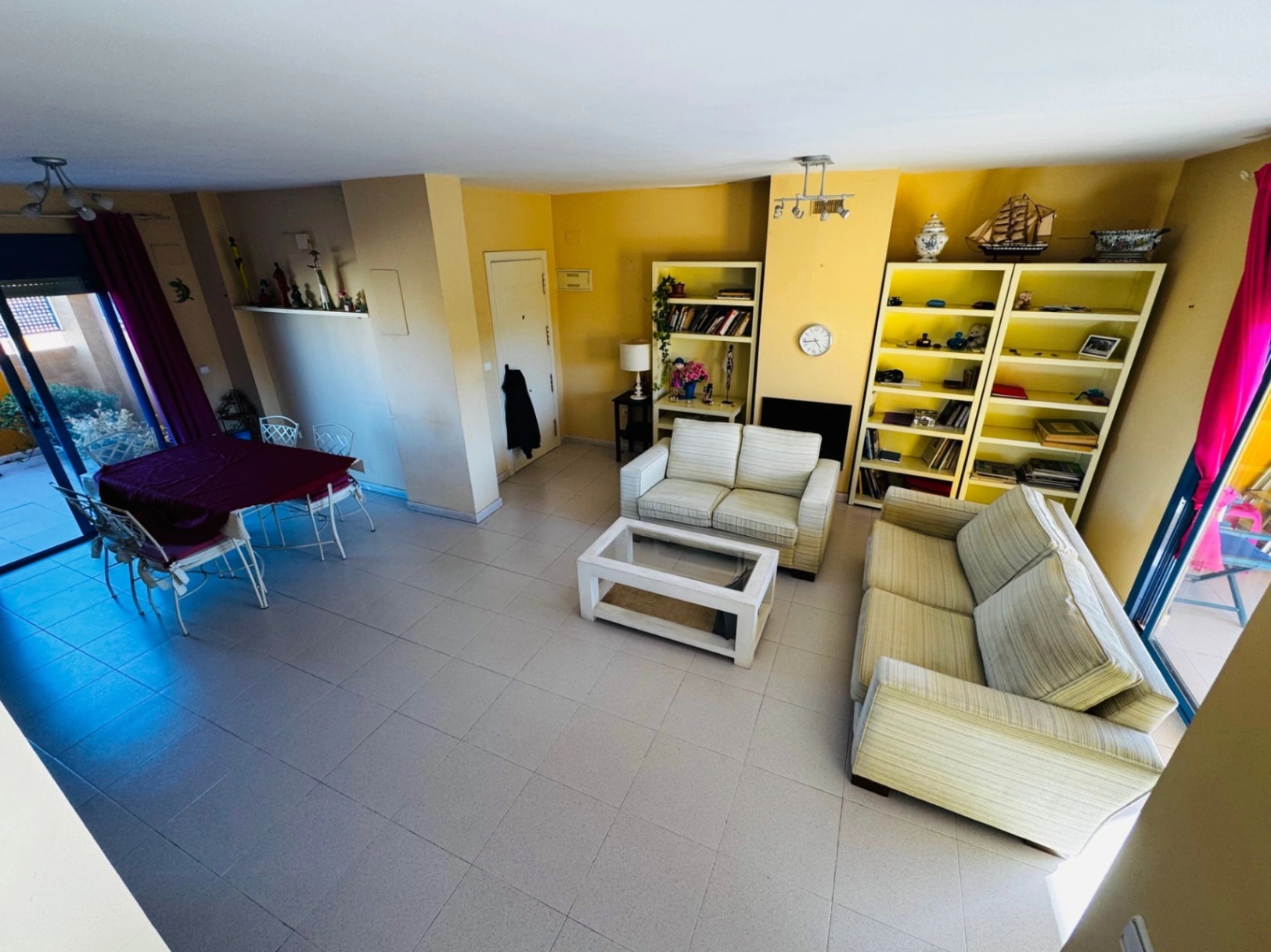 Ático  dúplex de 4 habitaciones en Marinas Km1-Zona Club de Tenis