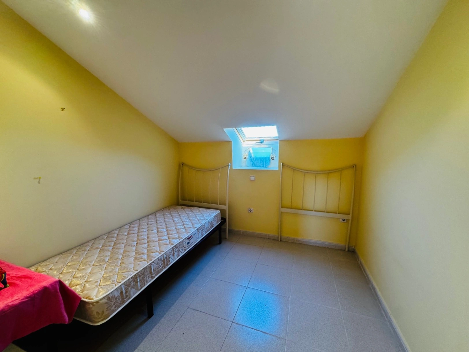 Ático  dúplex de 4 habitaciones en Marinas Km1-Zona Club de Tenis
