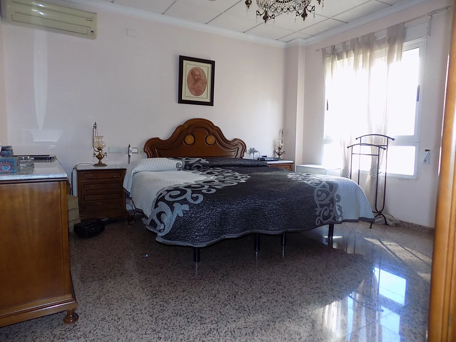 EDIFICIO EN VENTA 950m2 - VIVIENDA + NEGOCIO