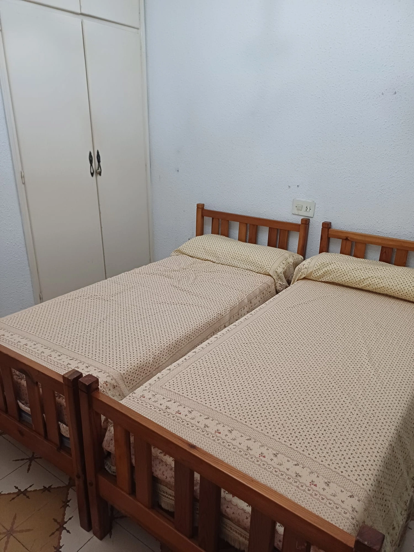 Casa adosada en venta en Denia, Alicante, 4 dormitorios.