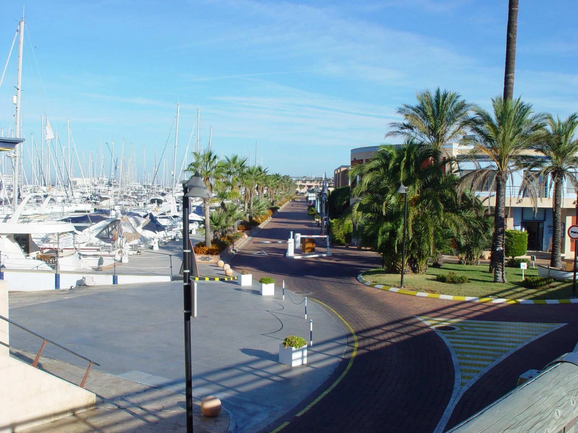 Chalet/adosado primera linea de playa a Denia