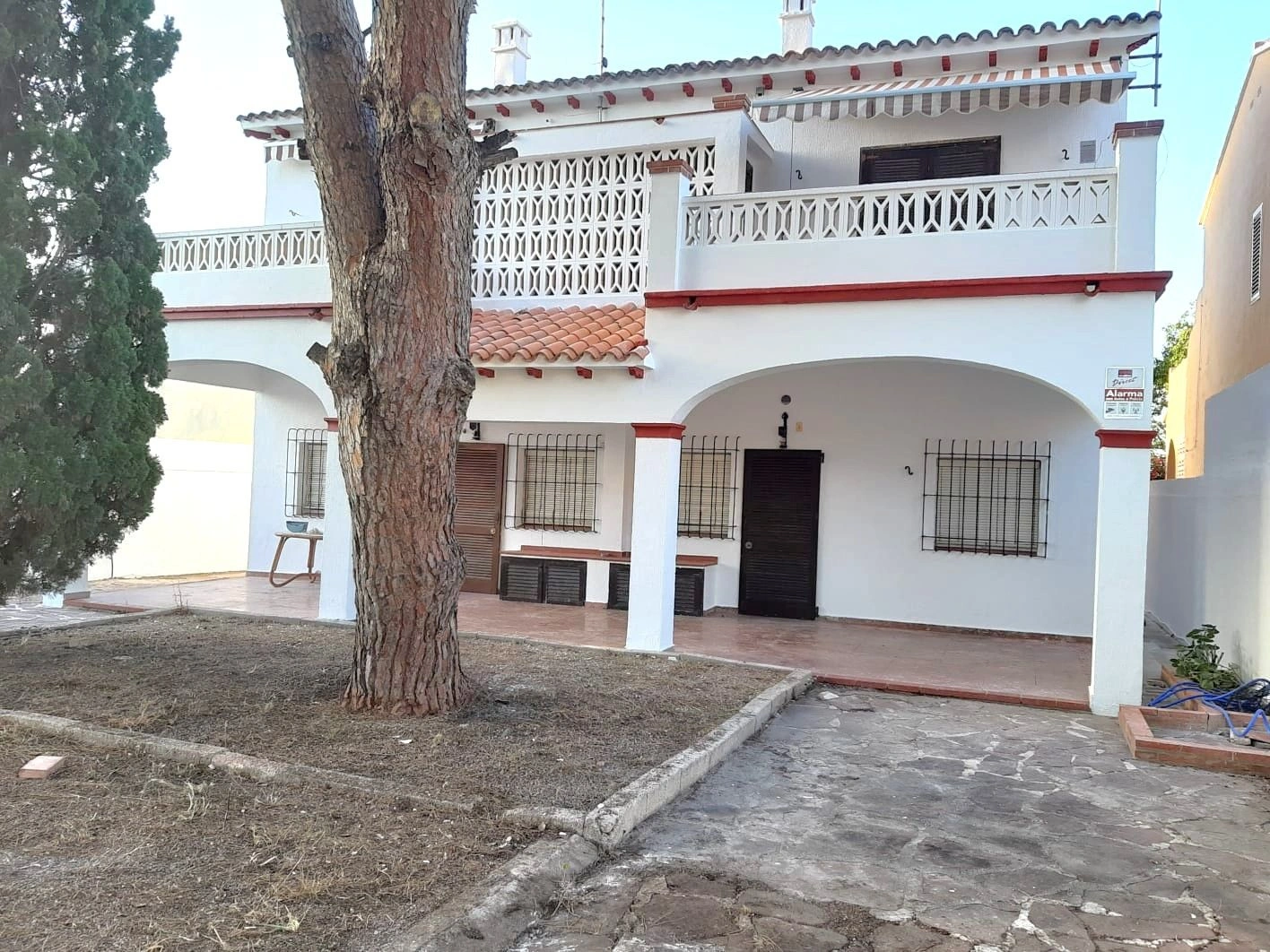 Casa adosada en venta en Denia, Alicante, 4 dormitorios.