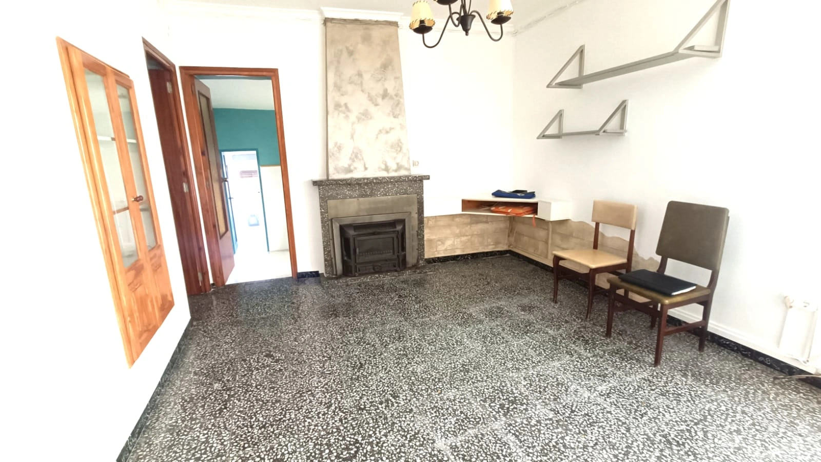 CASA DE PUEBLO AMPLIA Y CENTRICA EN PEDREGUER
