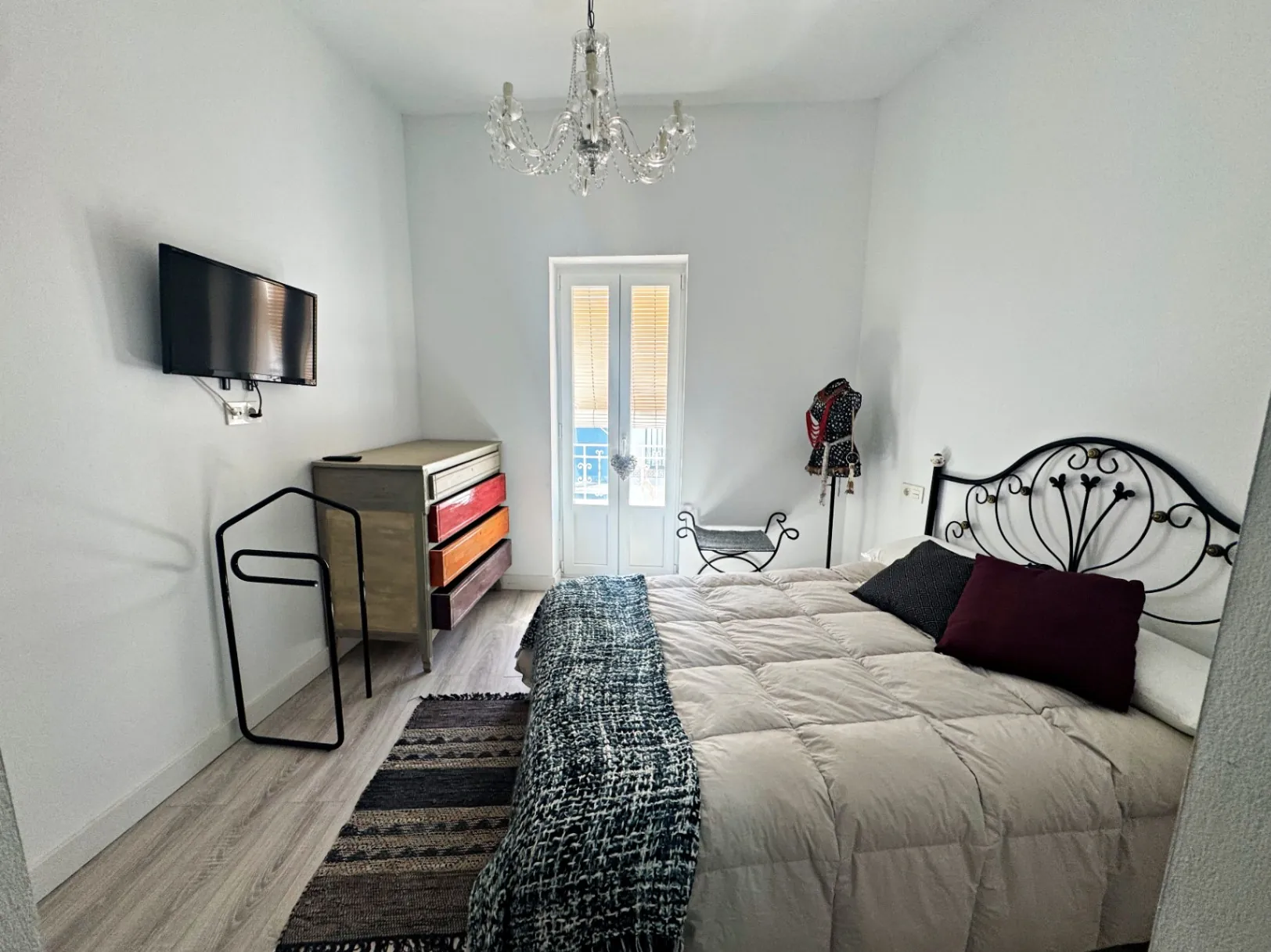 Casa de pueblo reformada en el centro de Denia, con garaje