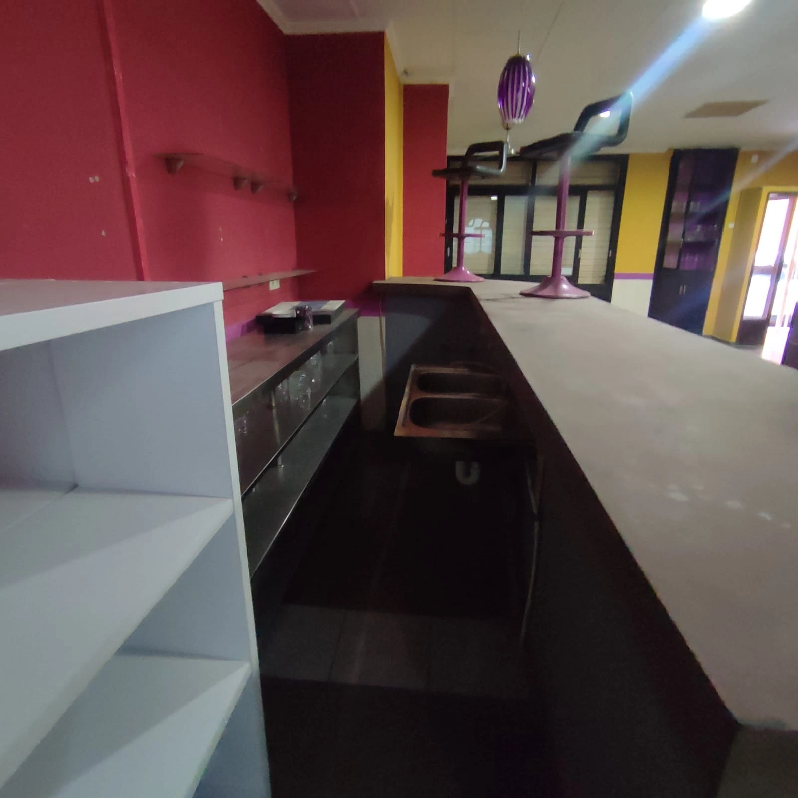 SE VENDE LOCAL EN DENIA