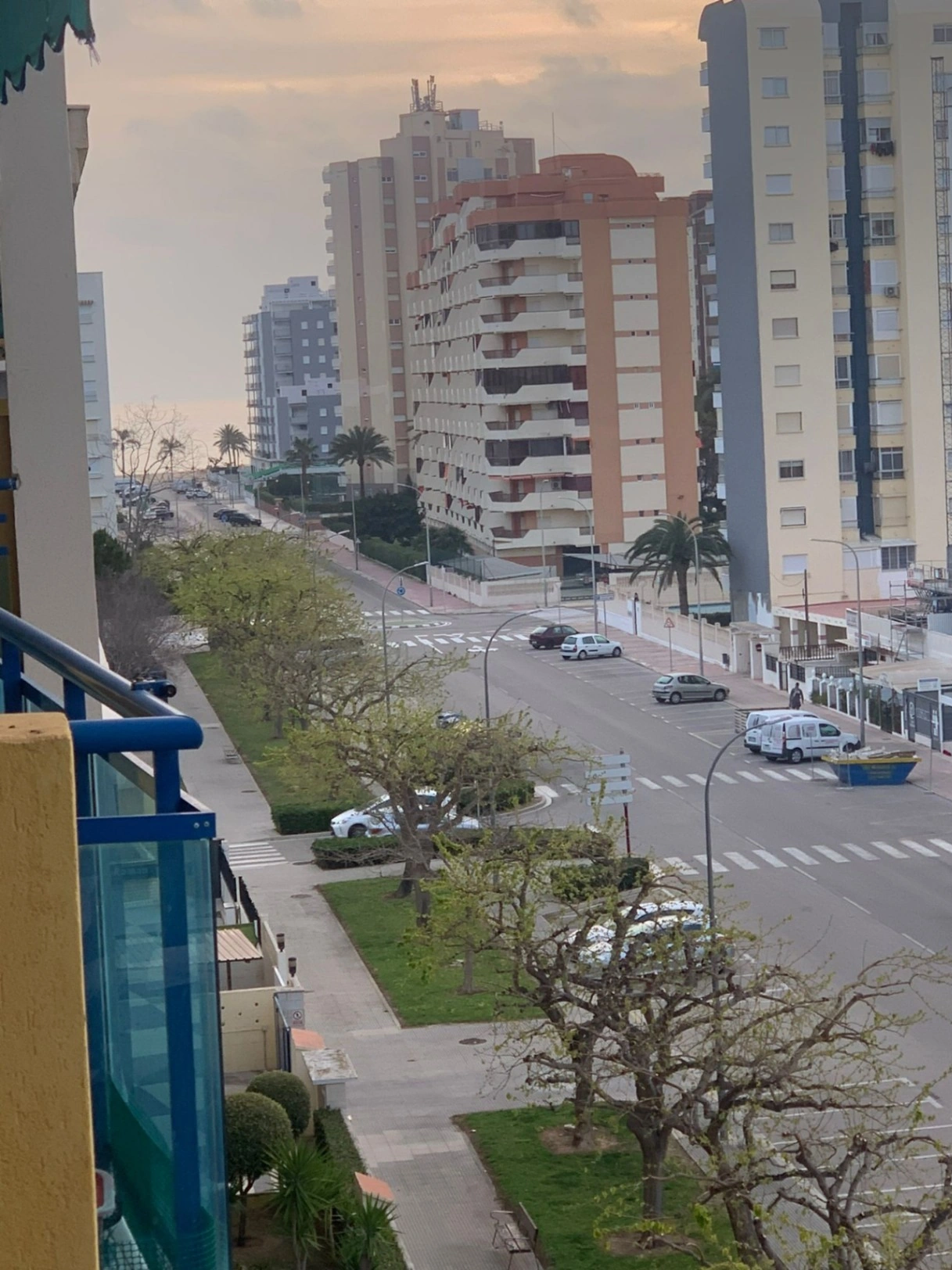 APARTAMENTO EN LA PLAYA DE GANDIA CON GARAJE