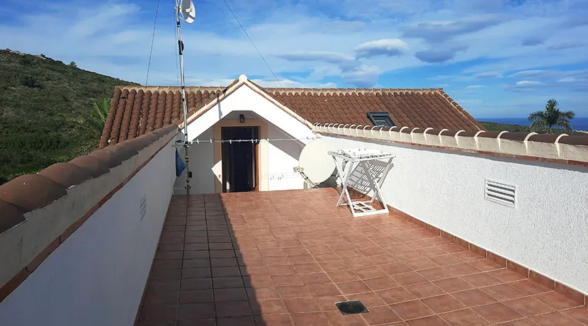 VILLA CON PISCINA Y VISTAS AL MAR EN ZONA MARQUESA VI, DENIA