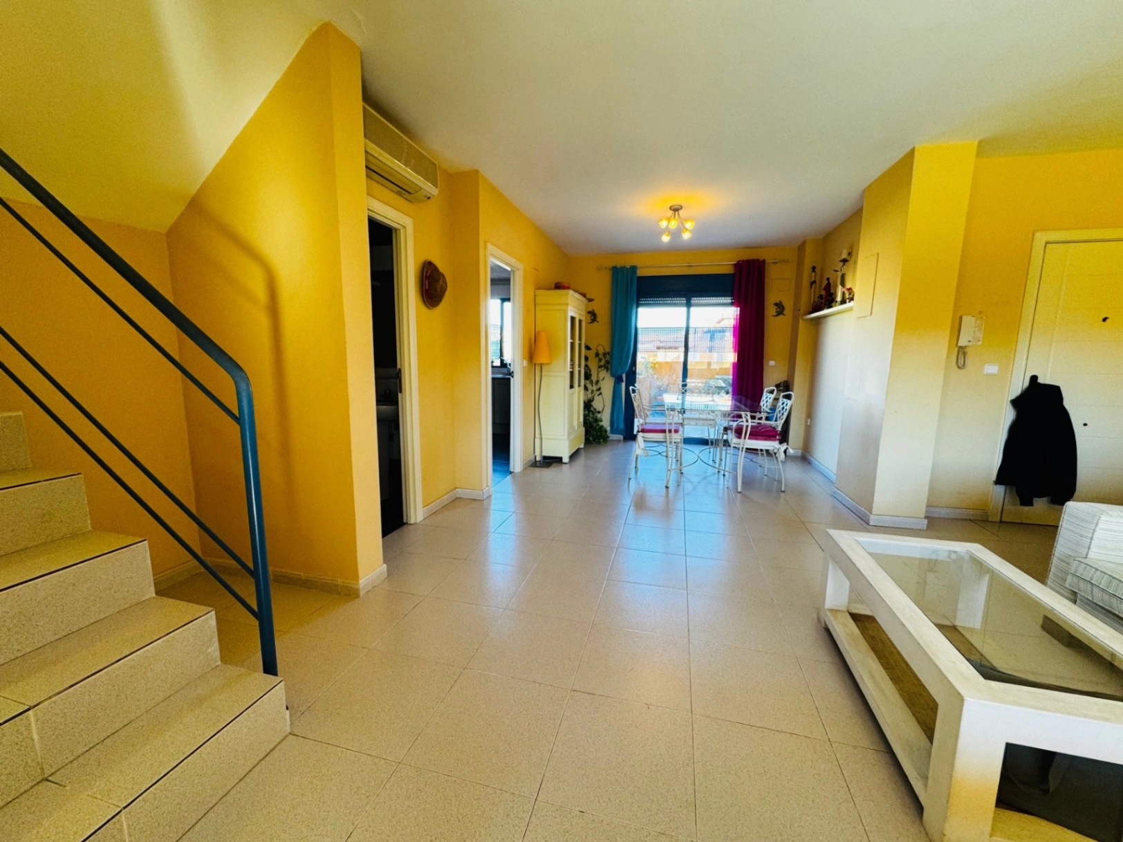 Ático  dúplex de 4 habitaciones en Marinas Km1-Zona Club de Tenis